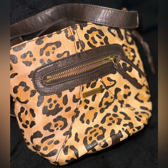 Jessica Simpson cross body leopard print Bucket bag! - Picture 11 of 11